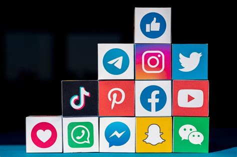 essential social media trends for 2022 ragan communications