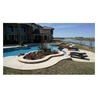 Freeform Travertine Pool With Negative Edge Classique Jardin