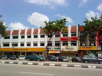 It is also a convenient place to go as it is easy to park; Jongkong TenteraEmas: Boleh beli dengan Ajen/Dealer atau ...