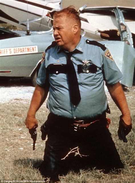 Clifton James Sheriff In Two James Bond Films Dies At 96 Daily Mail