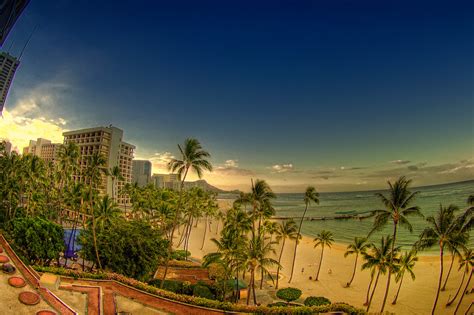 Sunrise In Waikiki Now All Settled Down In Hawaii Took Us Flickr