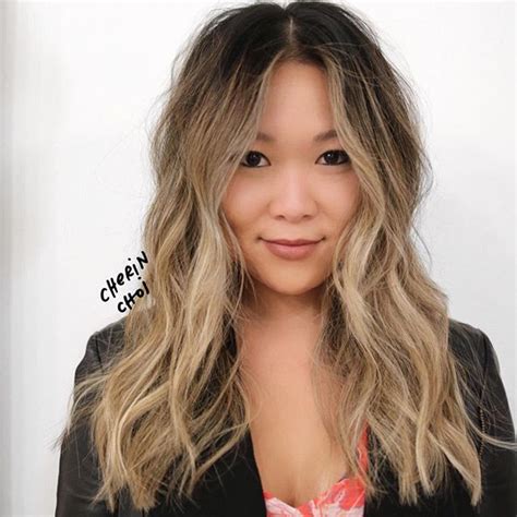 Hairstyles for asian hair usually involve lightweight texture achieved with gentle feathering. Blonde hair color for this natural black Asian hair #hair ...