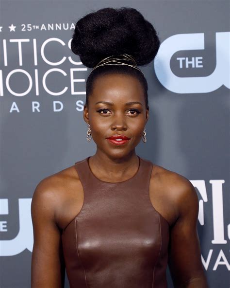 Critics Choice Awards 2020 Lupita Nyongos Afro Cloud Puff — See