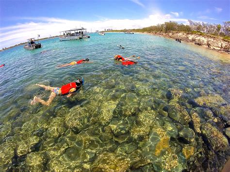 Island Life Wave Break Island Is A Great Place To Snorkel Desertdivers