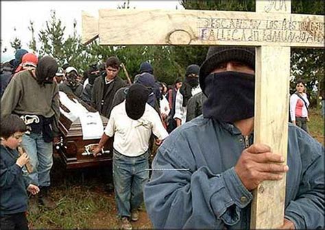 Jeune mapuche agé de 17 ans abattu d'une balle dans la tête par les forces spéciales policiaire chilienne lors d'une récupération pacifique de terres ancestrales le 7 novembre 2002. A 7 AÑOS DE SU IMPUNE ASESINATO: ALEX LEMUN VIVE EN CADA ...