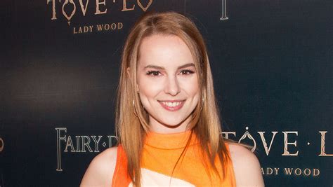Bridgit Mendler To Star In Fox Comedy From New Girl Creator
