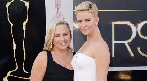 Charlize Theron Is ‘not Ashamed To Discuss The Night Her Mom Killed