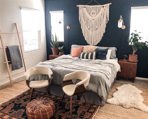 30 Mid Century Boho Bedroom