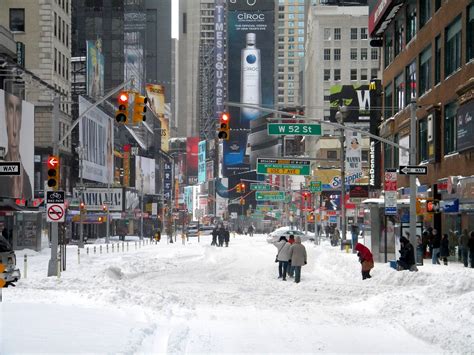 Winter Snow Storm New York City 122610 Winter In New York New York Winter New York Snow