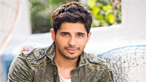Ittefaq Actor Sidharth Malhotra On His Sex Life It S Exciting India Today