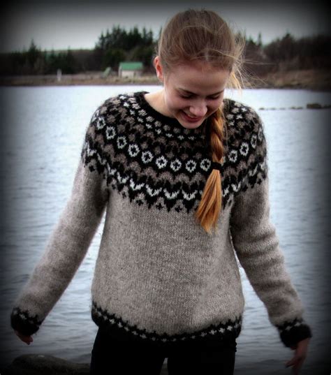 Icelandic Sweater Riddari Lopapeysa Handmade 100 Pure Wool Custom