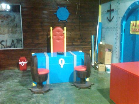 • i found the krusty krab in real life! Real-Life Krusty Krab Restaurant Launching in Palestine