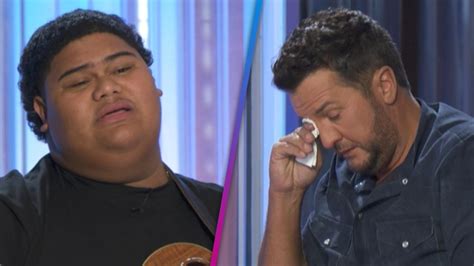 American Idol Luke Bryan Wipes Away Tears During Singers Audition