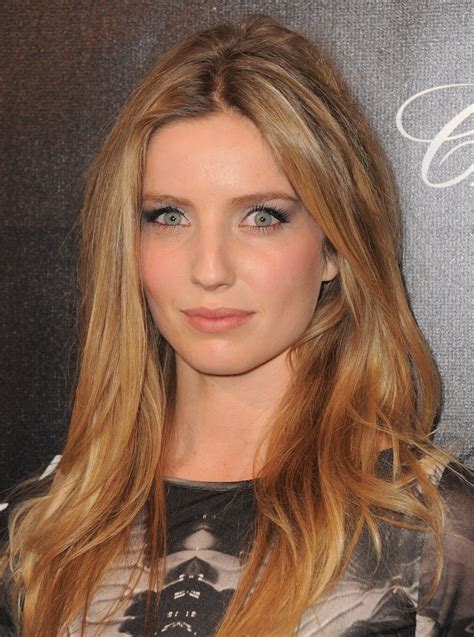 Annabelle Wallis 2018 Hair Eyes Feet Legs Style Weight And No Make