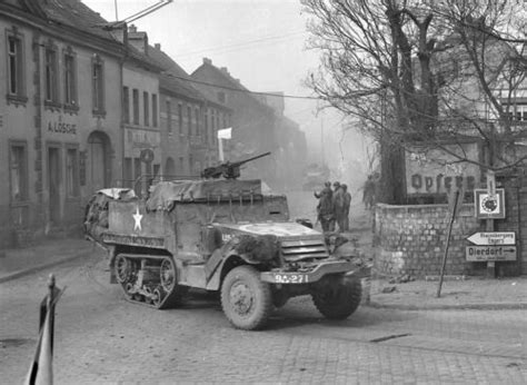 Wwii Bandw Photo M3a1 Us Armored Halftrack Engers Germany 1945 Ww2 Us