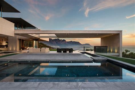 This Home In Cape Town Has 360 Degree Mountain And Sea Views Bantry