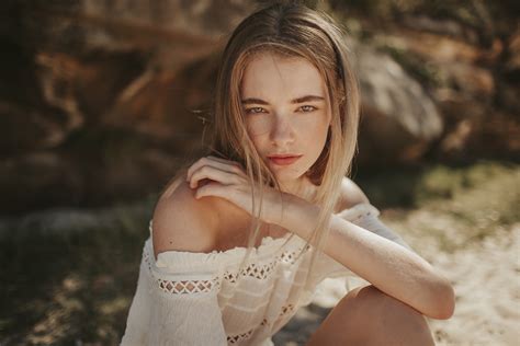 Bakgrundsbilder Julia Trotti modell porträtt kvinnor utomhus blond ser tittaren nakna