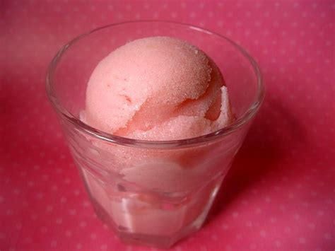 Pink Lemonade Frozen Yogurt Recipe Frozen Yogurt Ice Cream Maker