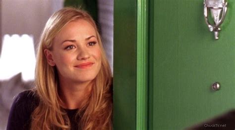 Chuck 1x04 Yvonne Strahovski Image 11752680 Fanpop