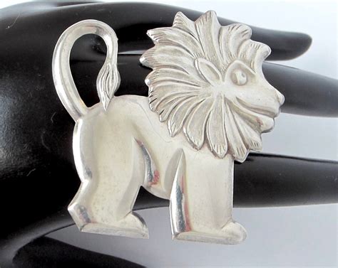 Sterling Silver Lion Pin Gms Of Delightful Vintage Jewelry