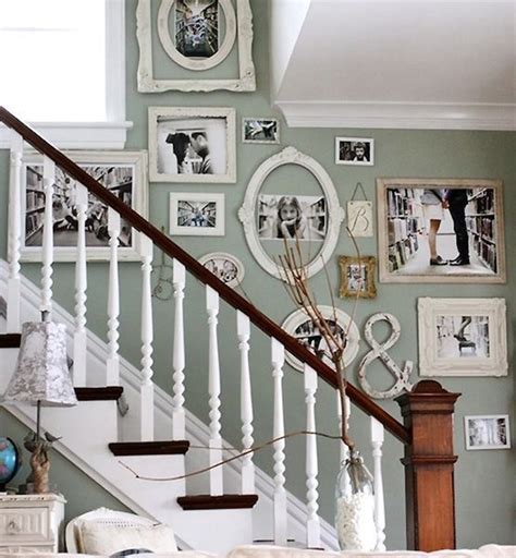 This way, you also show you are sophisticated and like to learn. 40 Must Try Stair Wall Decoration Ideas