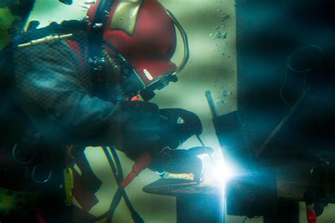 Underwater cutting (oxyfuel, abrasive water jet, mechanical cutting 3. Underwater Welding and The Military: A DIT Instructor ...