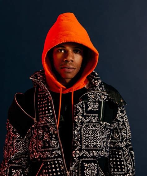 Since his arrival to the industry he has had several greatest hits including 'my s**t,' 'drowning,' 'timeless,' and 'jungle.' Pin by 𝑴𝒂𝒌𝒂𝒍𝒊 💙. on H⃣u⃣s⃣b⃣a⃣n⃣d⃣ | Boogie wit da hoodie, Hypebeast fashion, Hoodies