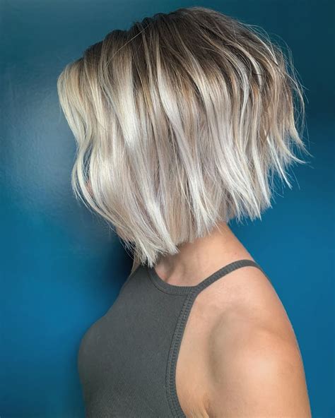 Top Short Hair With Blonde Highlights