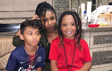 Reginae Carter Announces That She Is No Longer Settling For A Man Like