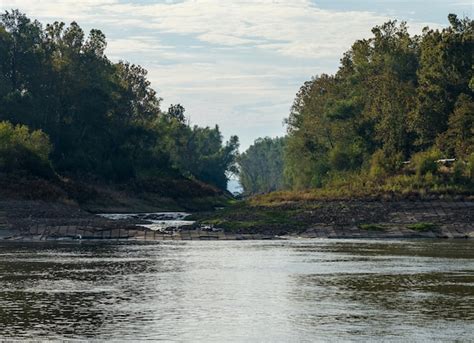 Premium Photo Tributary River Entering Mississippi River With Low