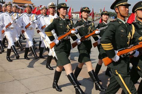 Dressed To Kill First Female Pla Honour Guards Steal Limelight At