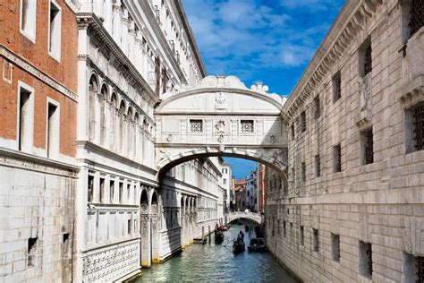 Visit The Bridge Of Sighs In Venice Italy