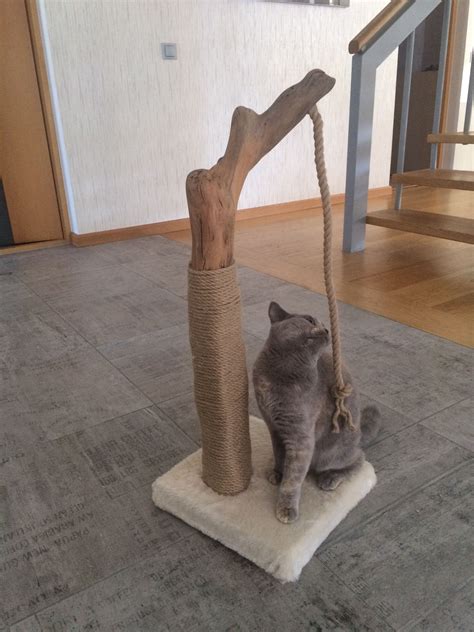Driftwood Cat Scratching Post With Faux Fur Base Diy Cat Tree Cat Diy