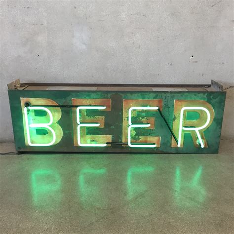 Vintage Beer Neon Sign Urbanamericana