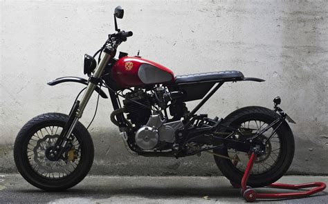 The most recent model (2007) of the honda fmx 650 has a 644.0 ccm (39.30 cubic inches) engine. Avis Honda FMX 650 : Un excellent Supermotard de Balade ...