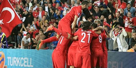 Haberler a milli futbol takımı norveç türkiye maçında ilk 11'ler belli oldu! A Milli Takım'ın ilk 11'i belli oldu