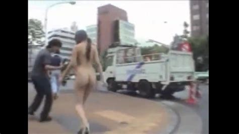 Batilanjang Di Jalan Nude Walking Around City Nudity Sexually And