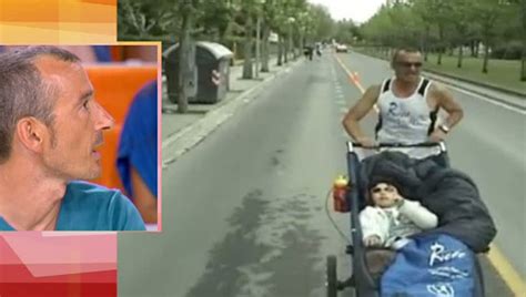 Un Padre Corre Maratones Con Su Hija Para Dar A Conocer Su Extraña