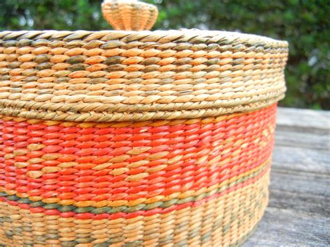 Vintage Sweetgrass Basket With Lid Red Bands Woven Top Knob