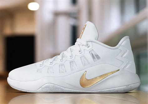 We did not find results for: Nike Basketball Christmas 2016 NBA PE Shoes | SneakerNews.com