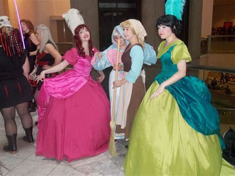 Cinderella And Her Stepsisters Disney Cosplay Cinderella Cosplay Mothers Costume