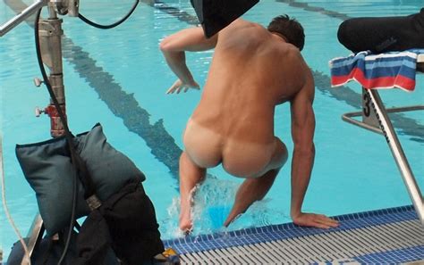 GAY MANS PLEASURE NATHAN ADRIAN IS NAKED
