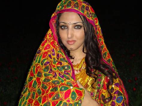 The Best Artis Collection Seeta Qasemi Cute Afghan Music Singer Pictures In Fashionable