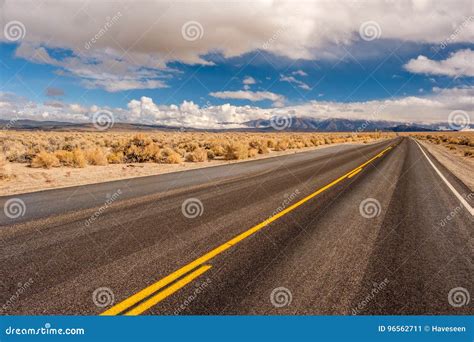 Open Highway In California Stock Image Image Of Valley 96562711