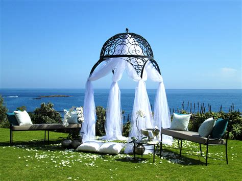 Planning A Wedding In The Mother City Gardens Or Beachfront Scenes And