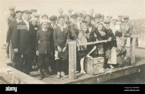Antique C1900 Photograph Captioned The Monhegan Crowd On A Dock