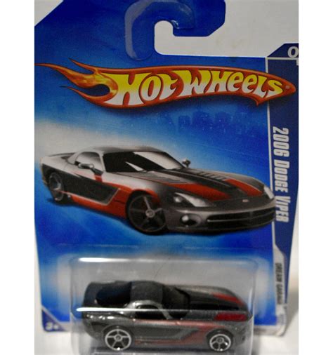 Hot Wheels 2006 Dodge Viper Coupe Global Diecast Direct