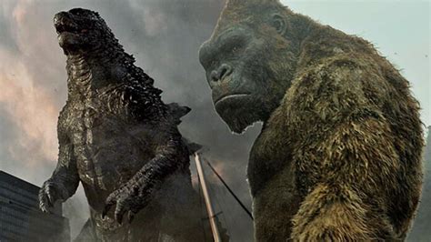 Kong in a time when monsters walk the earth, humanity's fight for its future sets godzilla and kong on a collision course that will see the two most powerful forces of nature on the planet collide in a spectacular battle for the ages. Godzilla vs. Kong: l'uscita in sala è stata ufficialmente ...