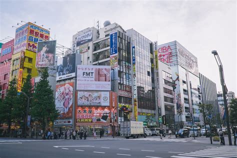 los barrios de tokio ii recorriendo el distrito de akihabara