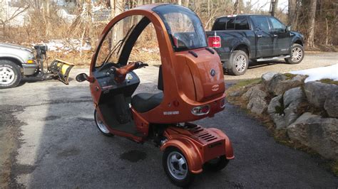 Order now before price up. 2012 AutoMoto 3 wheel semi-enclosed gas 150cc scooter ...